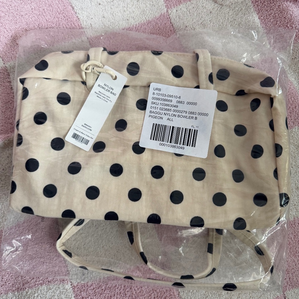 UO X BAGGU Cream & Black Bowler Bag